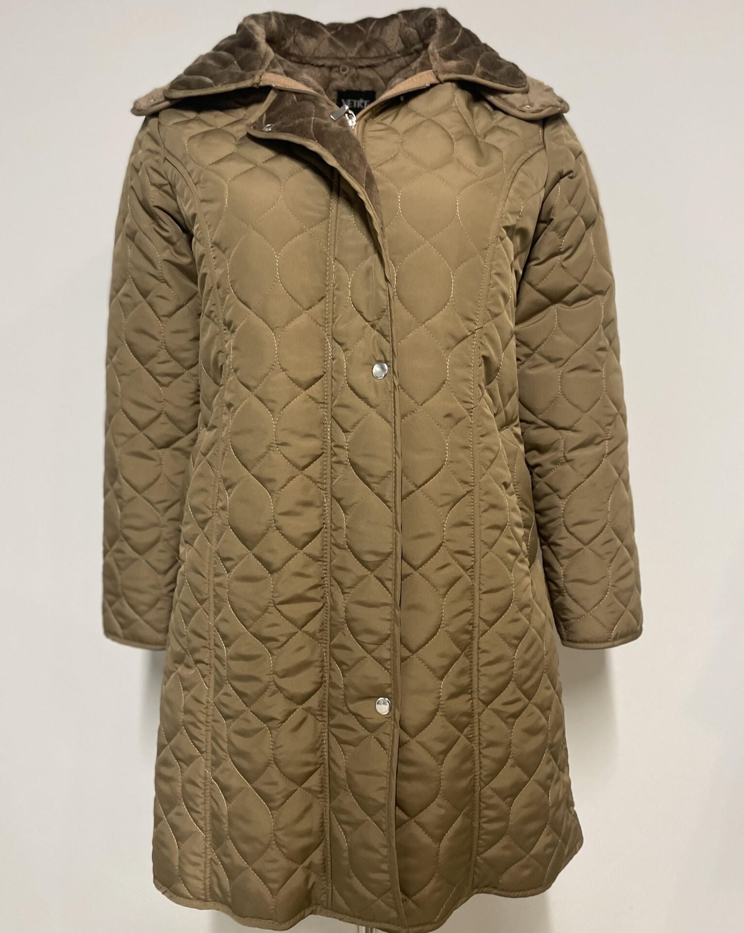 VETRE VİZON 95 CM SOĞAN DESEN KAPİTONE MONT