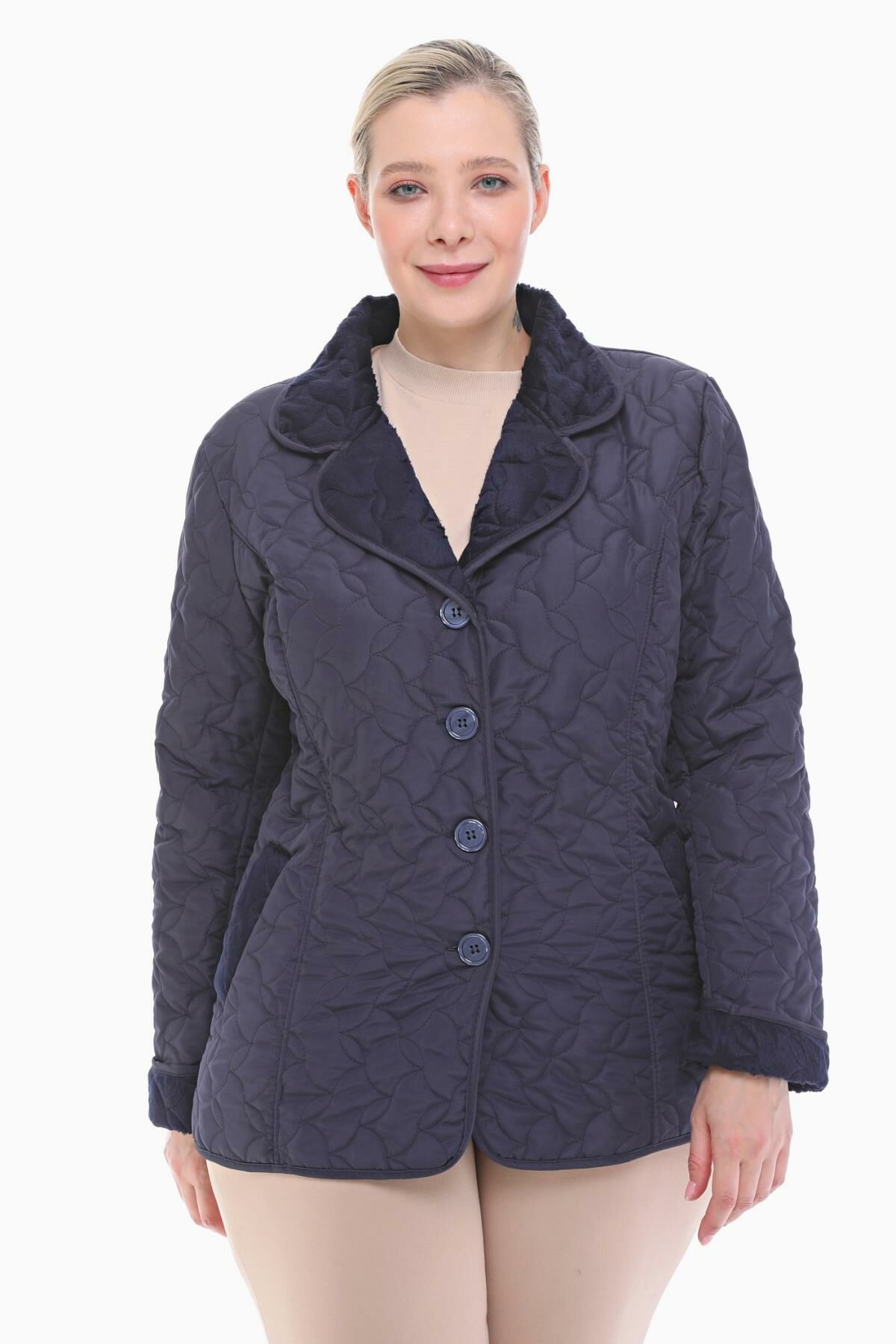 POLO YAKA LACİVERT KISA KAPİTONE MONT